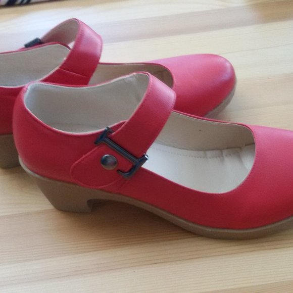 New Comfortable Red Shoes Sz Eur 40 / 9.5 US - Picture 12 of 14